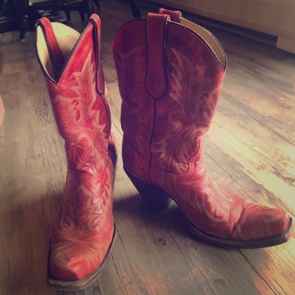 Red Cavender’s Cowboy Boots